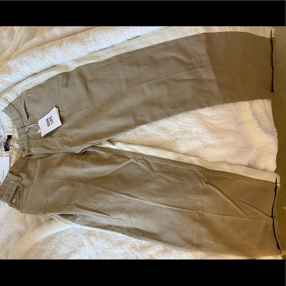 BRAND NEW WITH TAGS NEVER WORN Zara jeans
